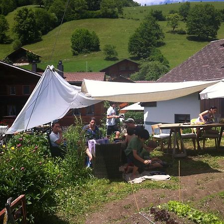 Maison d'hôtes 400-Year-Old Vintage Swiss Chalet à Boltigen Extérieur photo